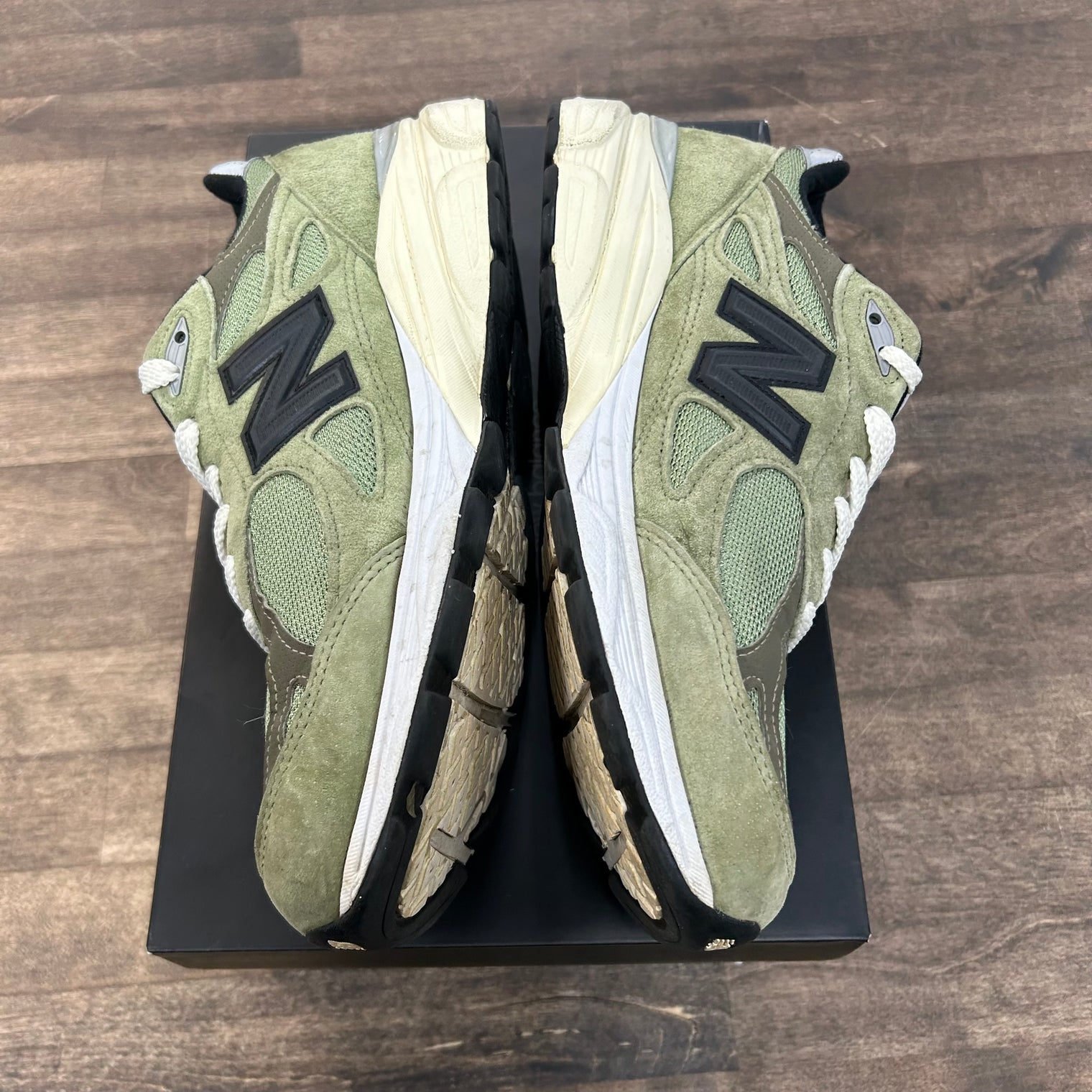 MiUSA JJJJound Olive New Balance 990v3 (USED, Replacement Box)