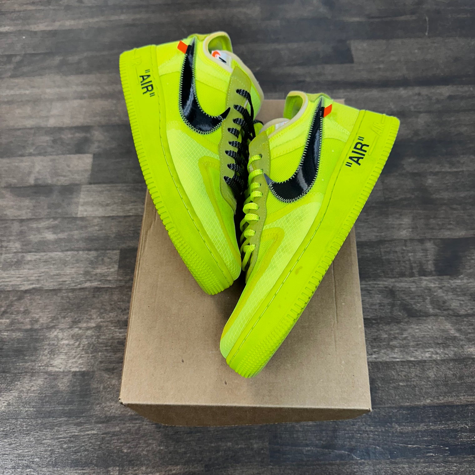 Volt Off-White Nike Air Force 1 (USED,No Box)