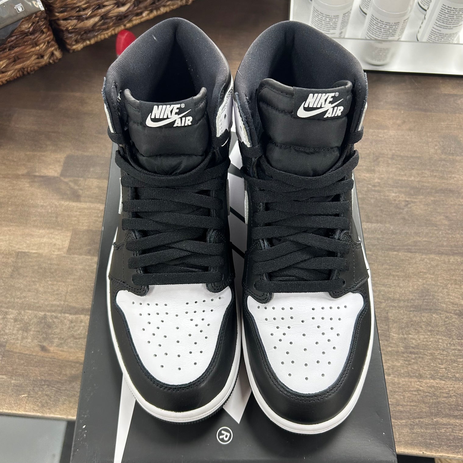Black White Jordan 1 High OG (USED)