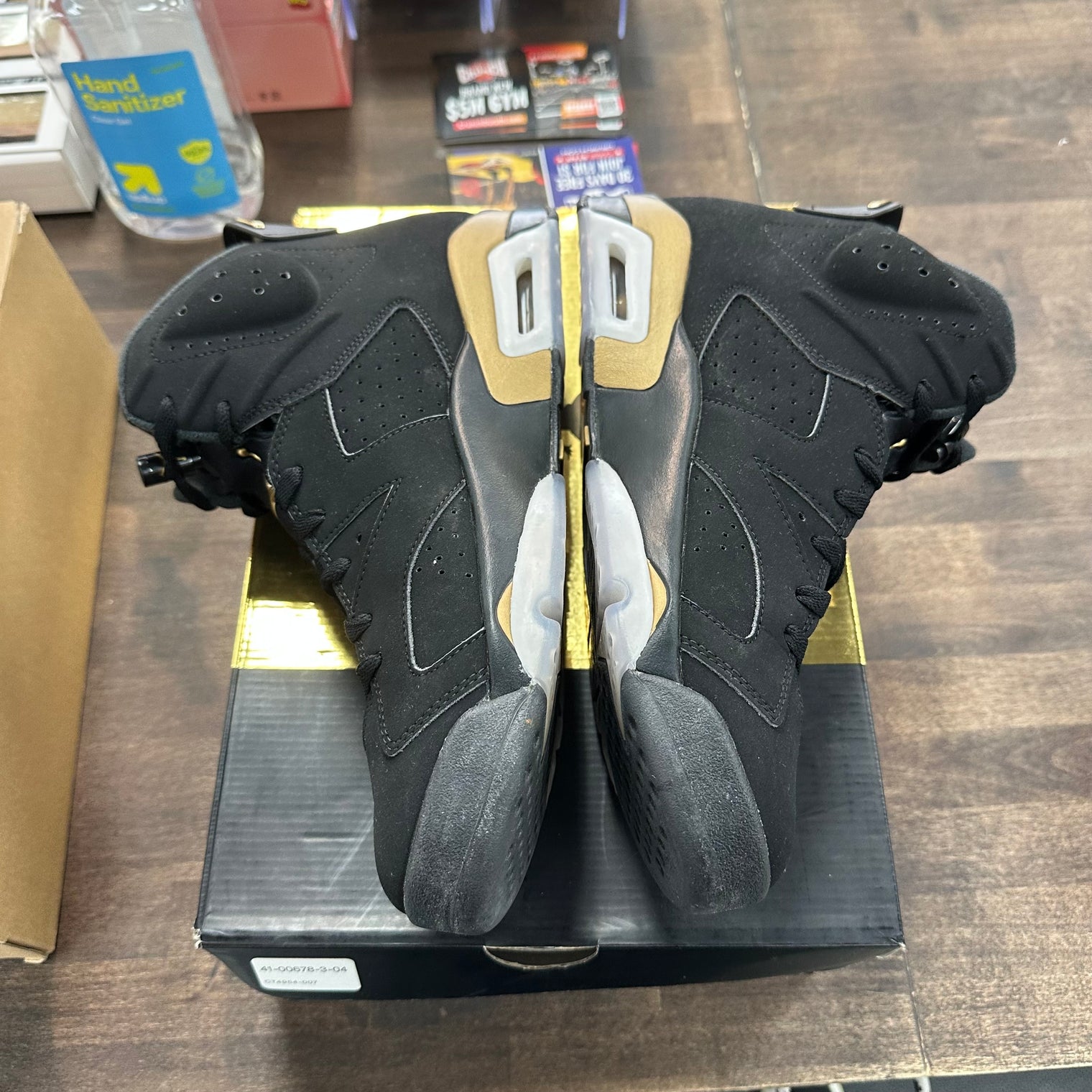 DMP Jordan 6 (USED)