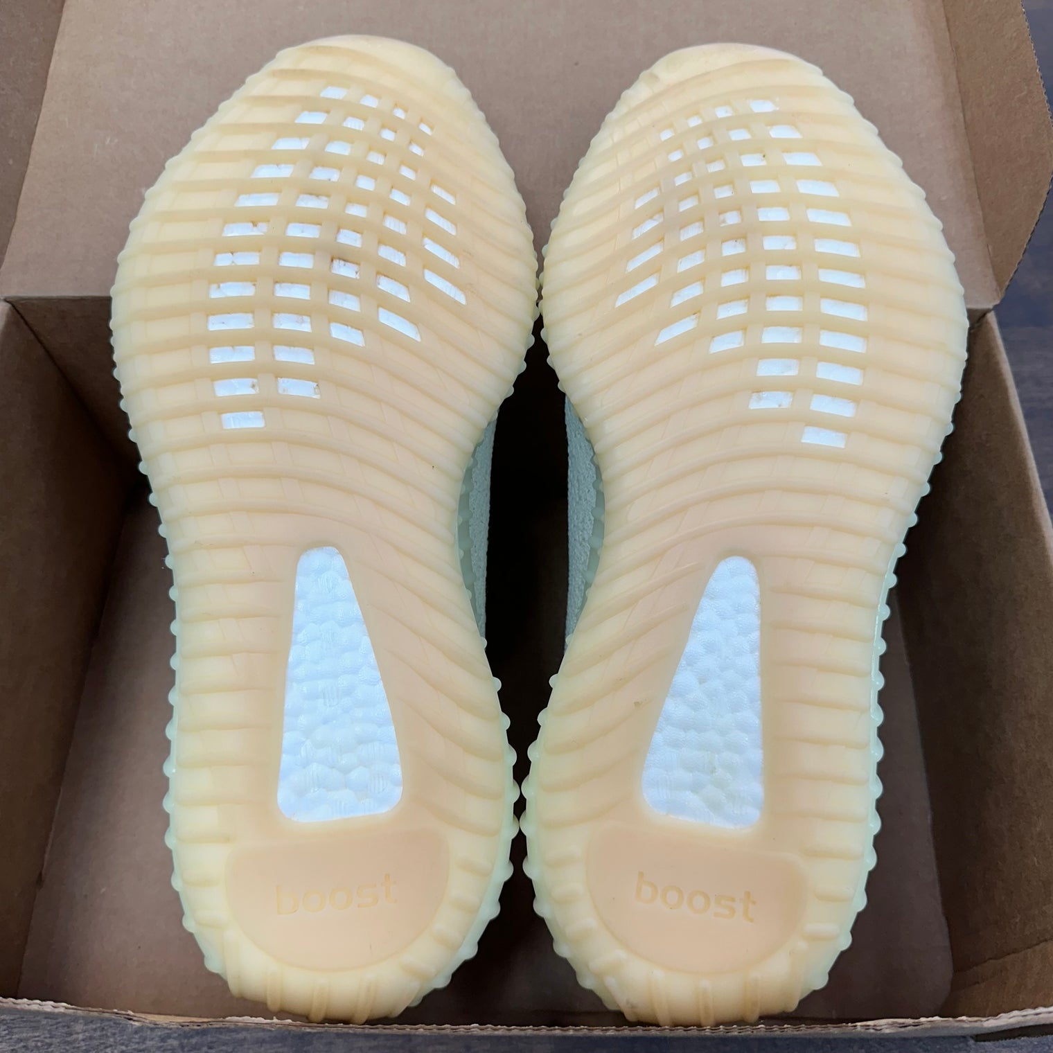 Butter Yeezy Boost 350 (USED,NO BOX)