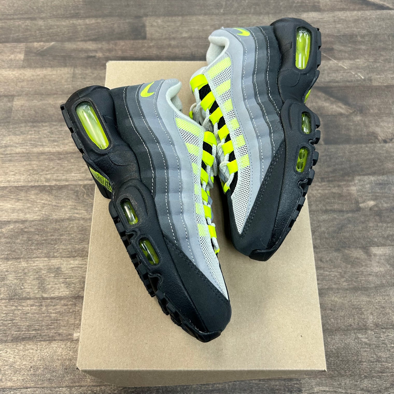 OG Neon Air Max 95 (GS) (USED, No Box)