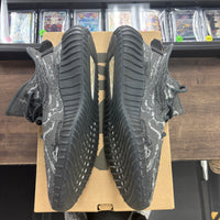 MX Dark Salt Yeezy 350 (USED)