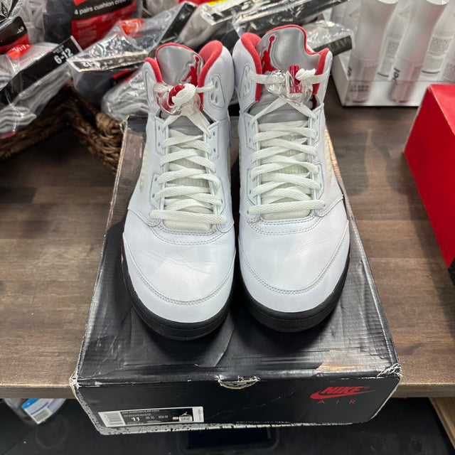 Fire Red Jordan 5 (2020) (USED)