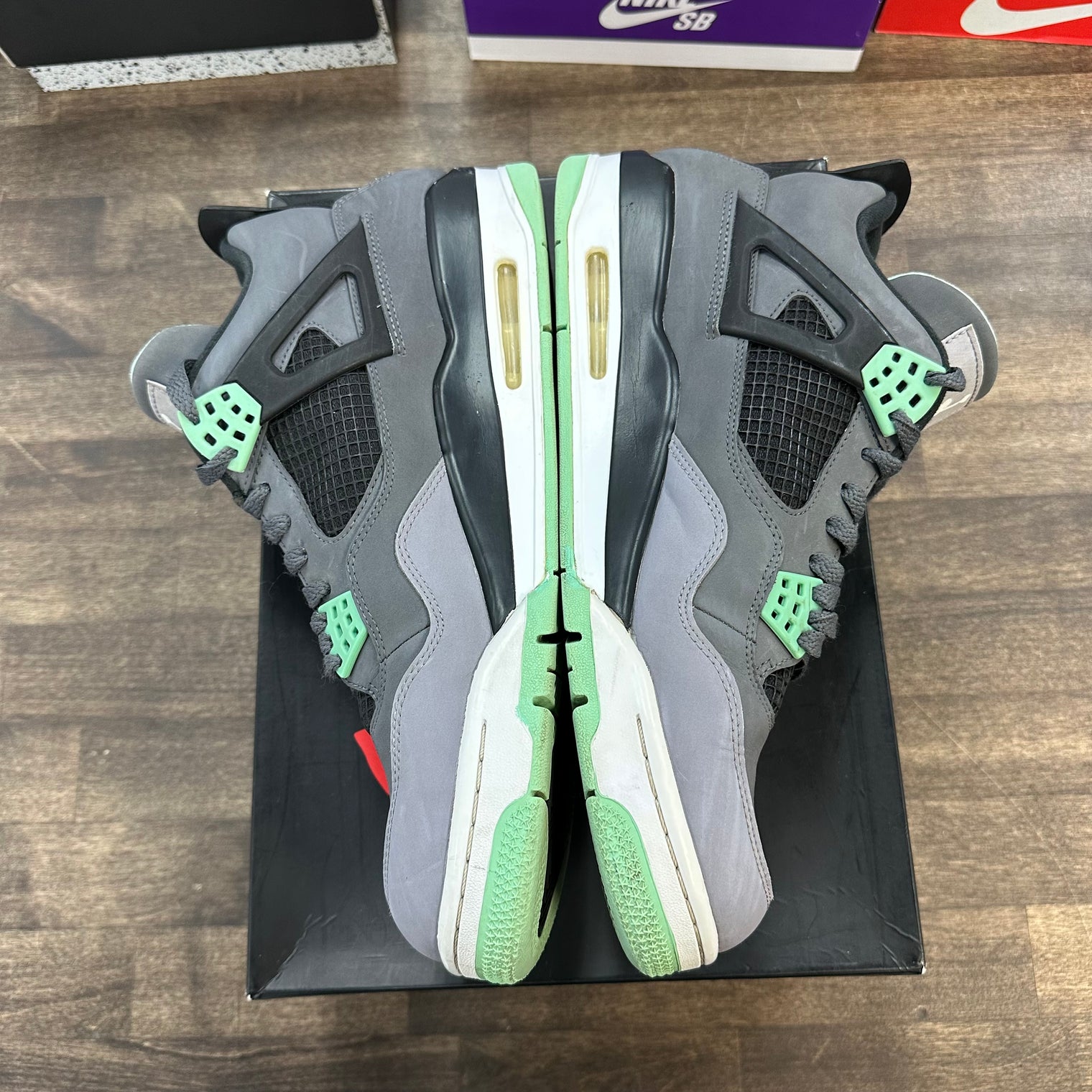 Green Glow Jordan 4 Retro (USED)