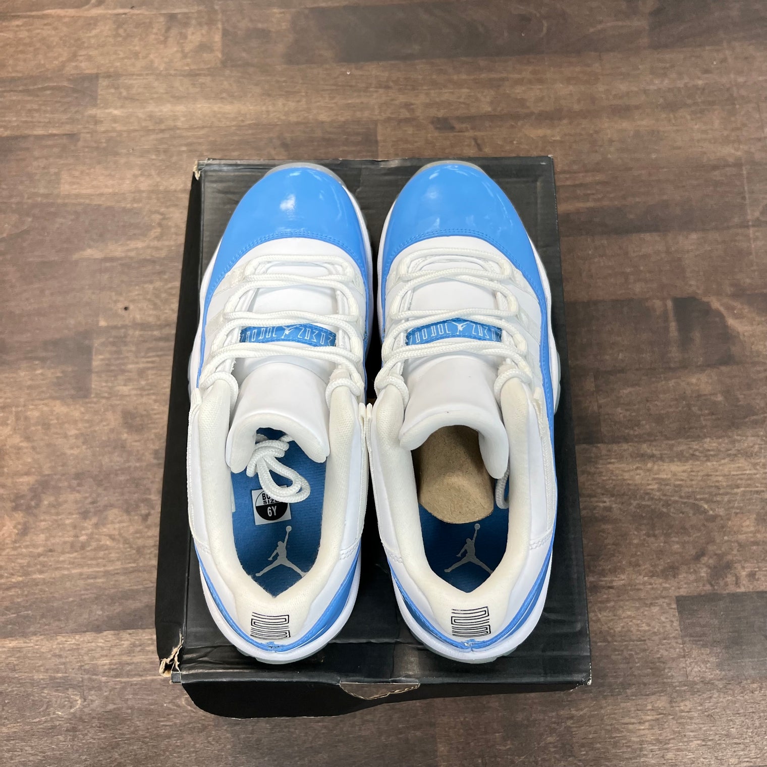 (GS) UNC Jordan 11 Low (2017)