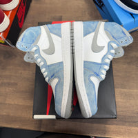 Hyper Royal Jordan 1 High (GS) (USED)