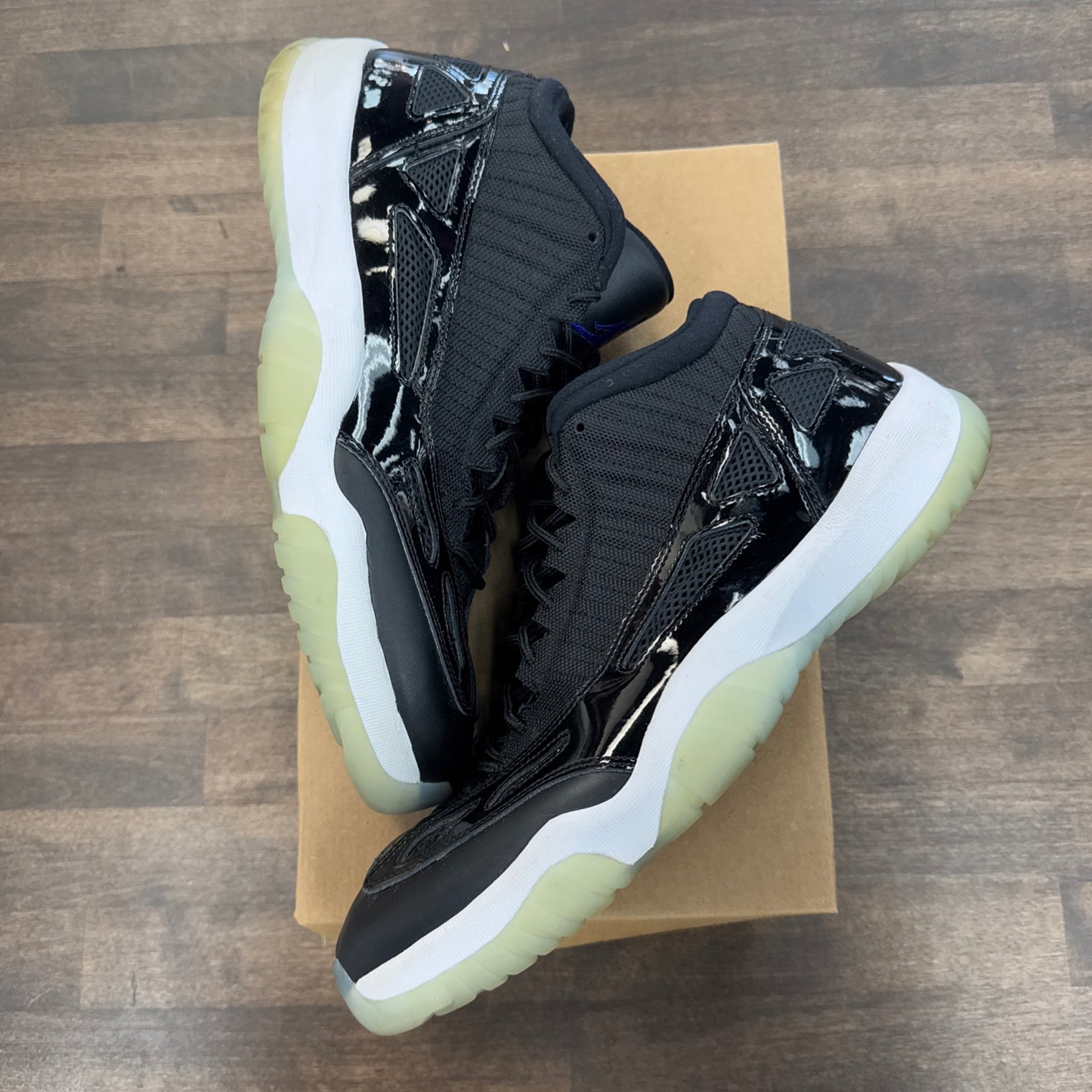 Space Jam Jordan 11 Low IE (USED, No Box)