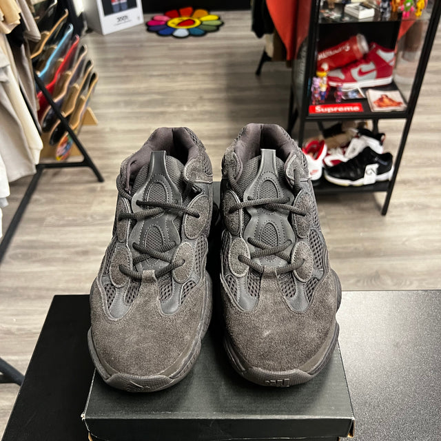Utility Black Yeezy 500 (USED;NO BOX)