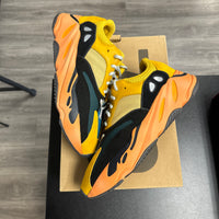 Sun Yeezy 700 (USED)