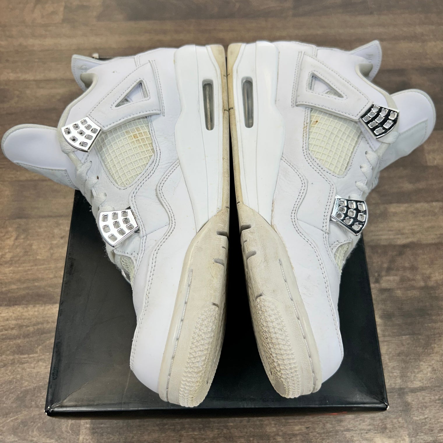 Pure Money Jordan 4 (2017) (USED)