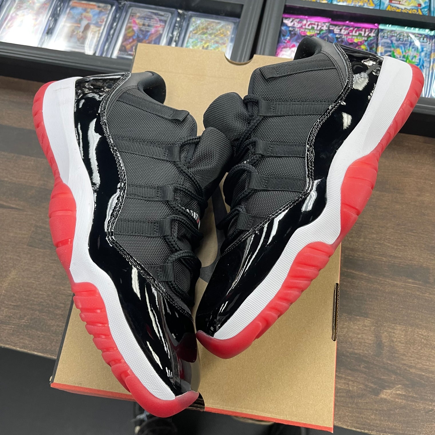 Bred Jordan 11 Low (USED)