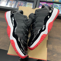 Bred Jordan 11 Low (USED)
