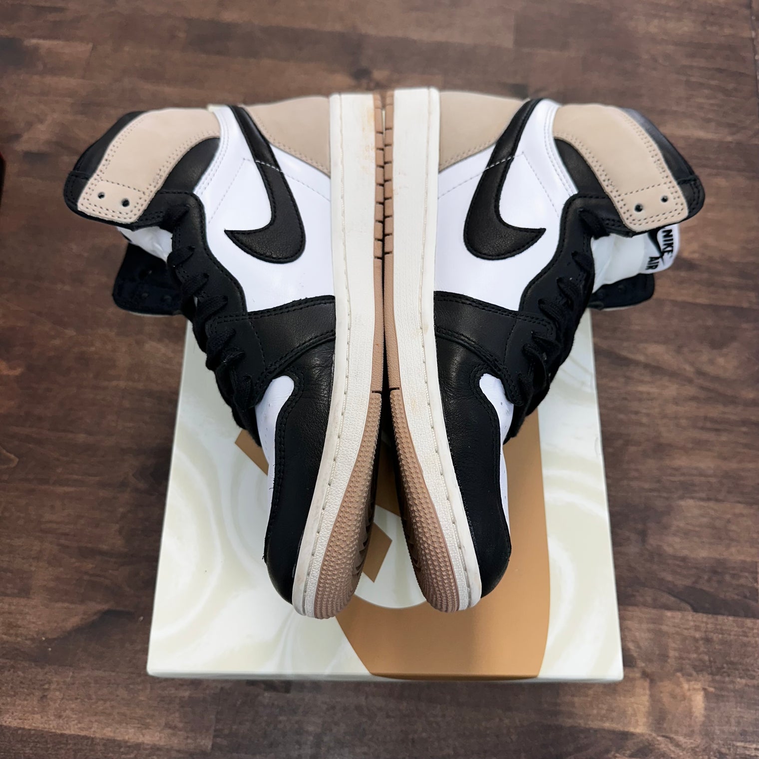 (W) Latte Jordan 1 High (USED)