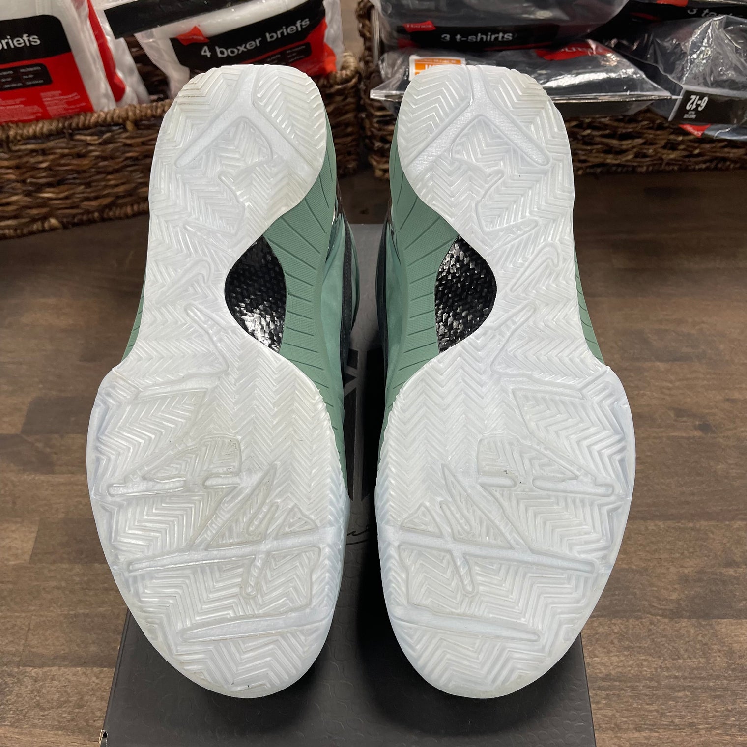 Girl Dad Kobe 4 Protro (USED)