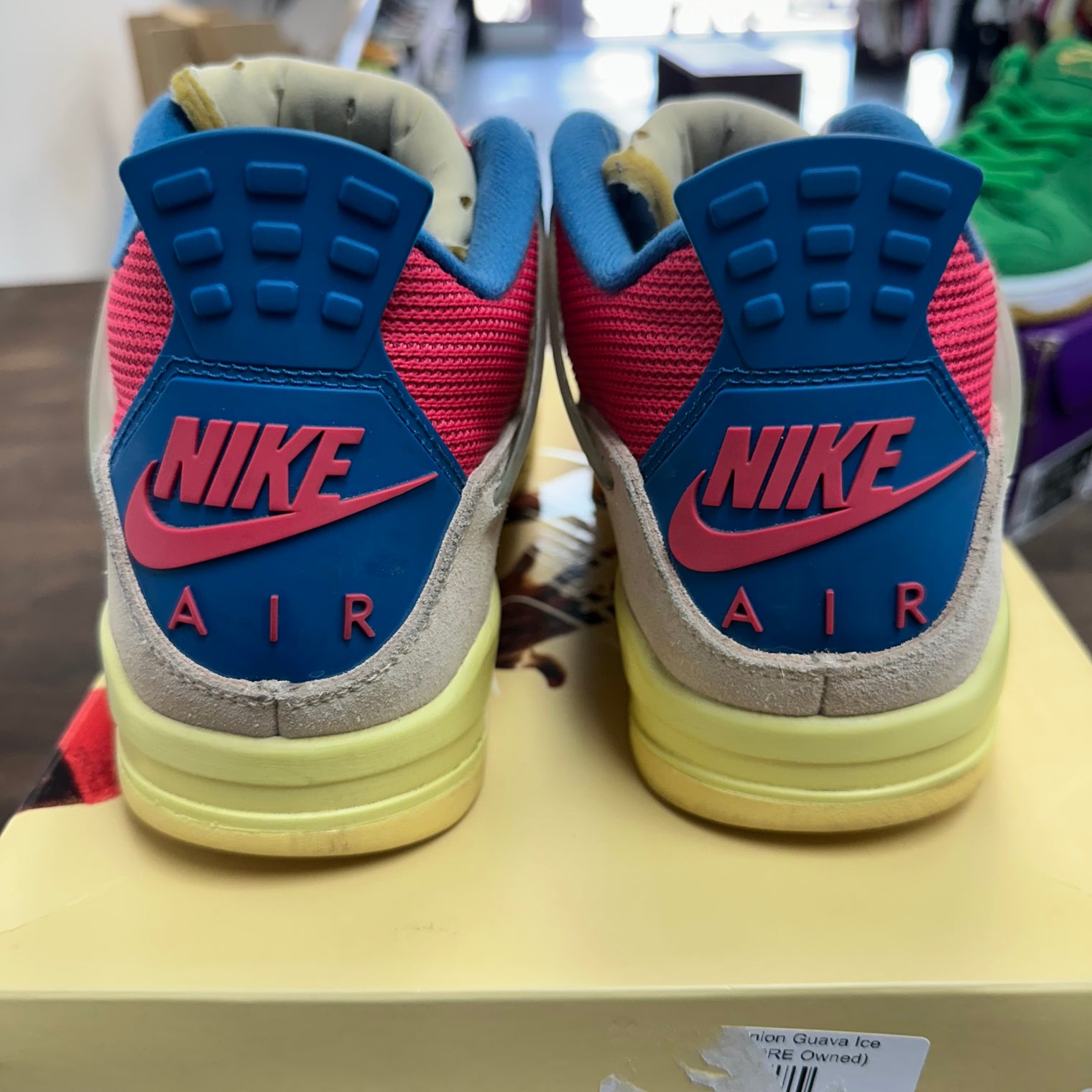 Union LA Guava Jordan 4 SP (USED)