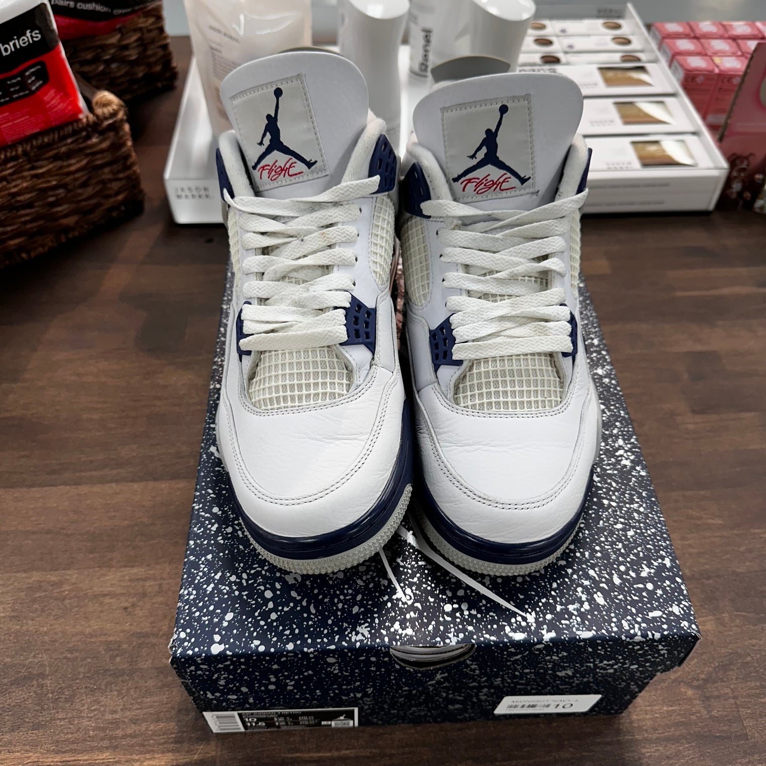 Midnight Navy Jordan 4 (USED)