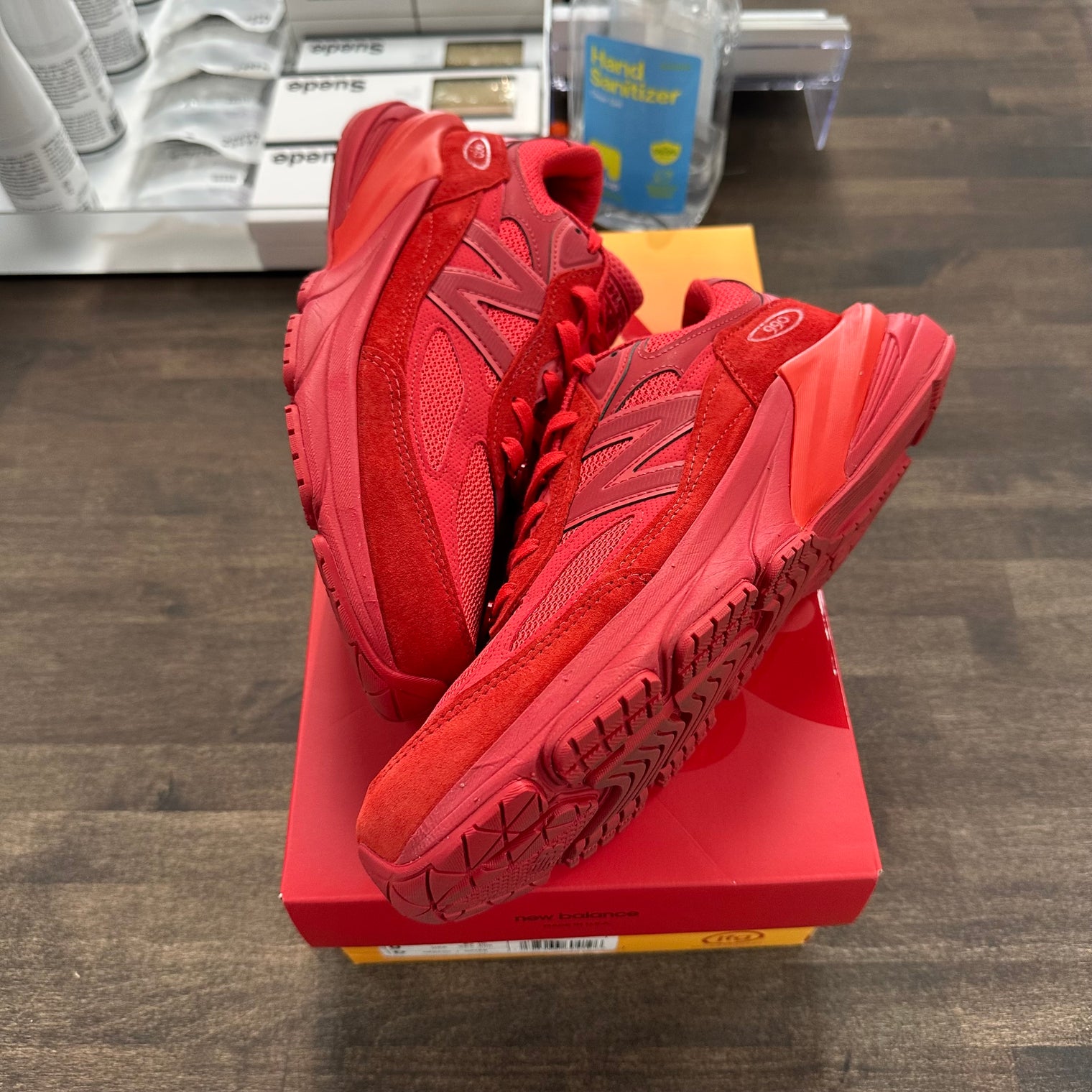 MiUSA Joe Freshgoods Paris Red New Balance 990v6 (USED)