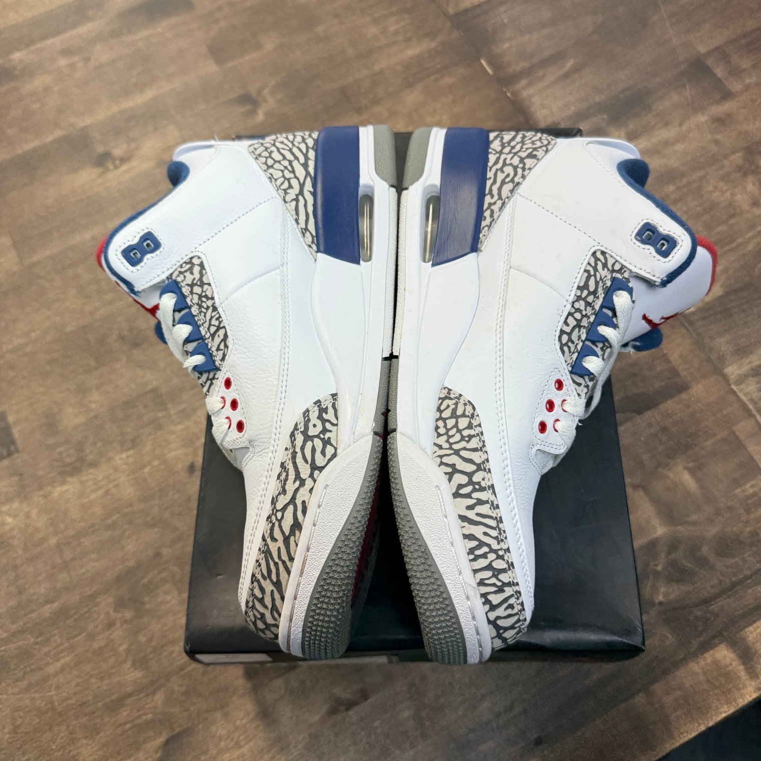 True Blue Jordan 3 Retro (2016) (Lightly Worn)
