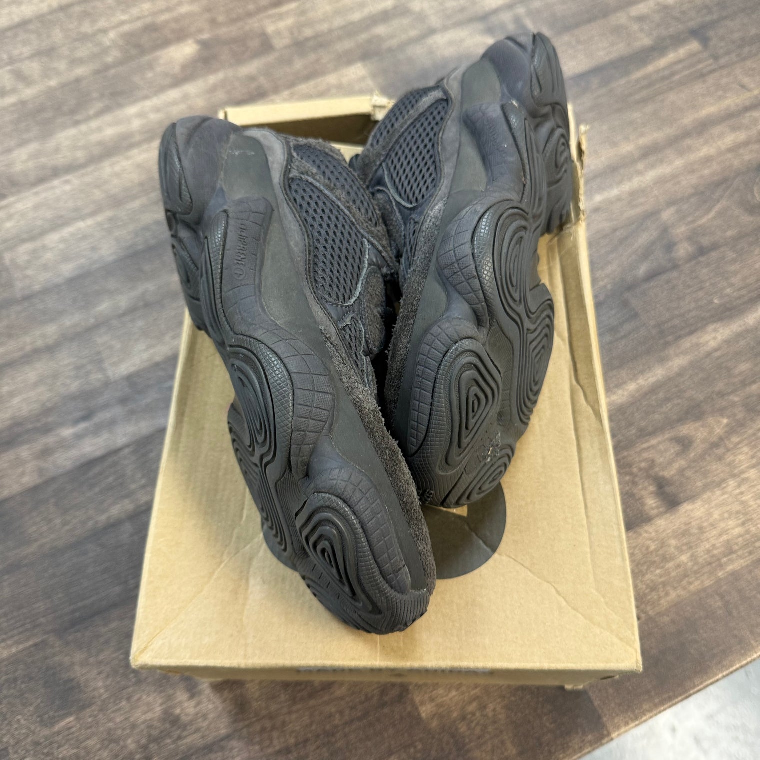 Utility Black Yeezy 500 (USED)