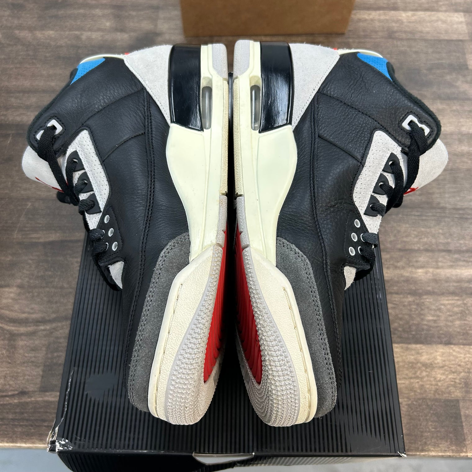 Rare Air Jordan 3 (USED)