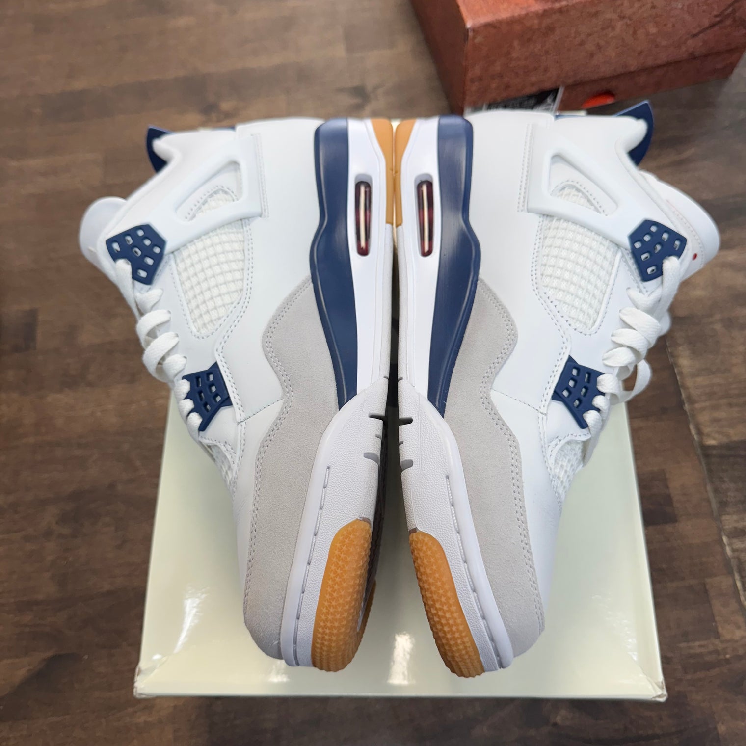 Navy SB Jordan 4 (USED)