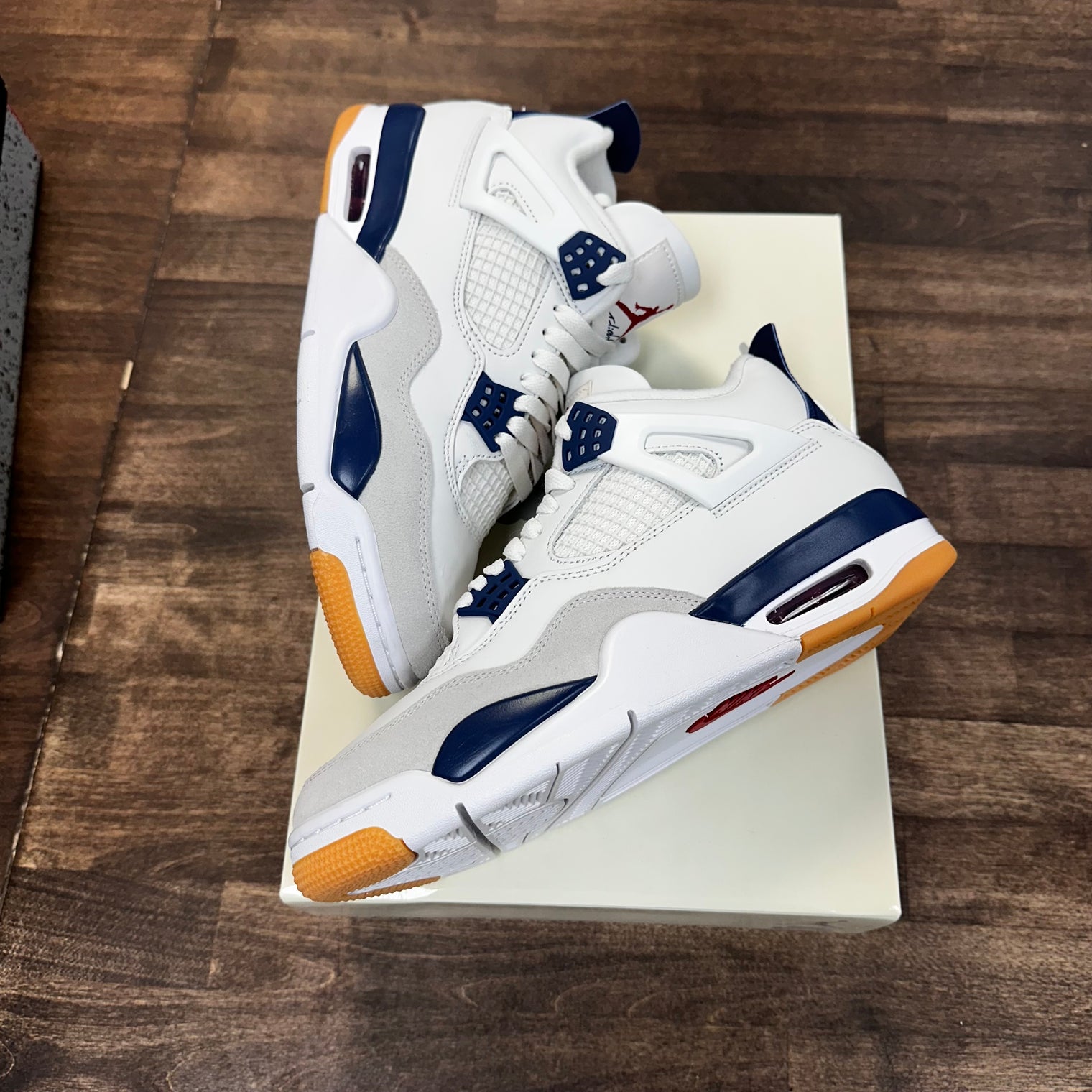 Navy Jordan 4 SB (Lightly Worn)