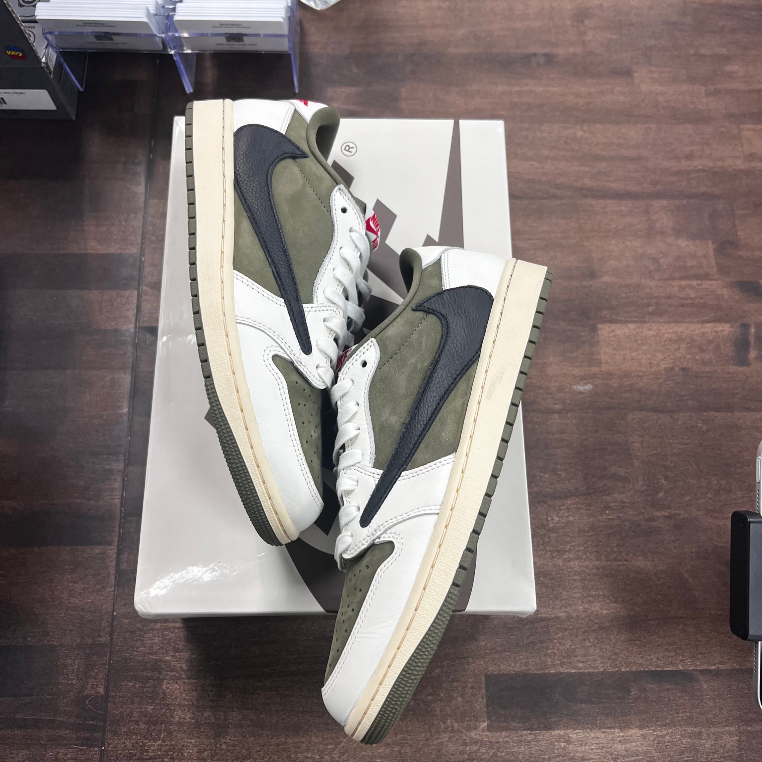Travis Scott Medium Olive Jordan 1 Low (Lightly Worn)