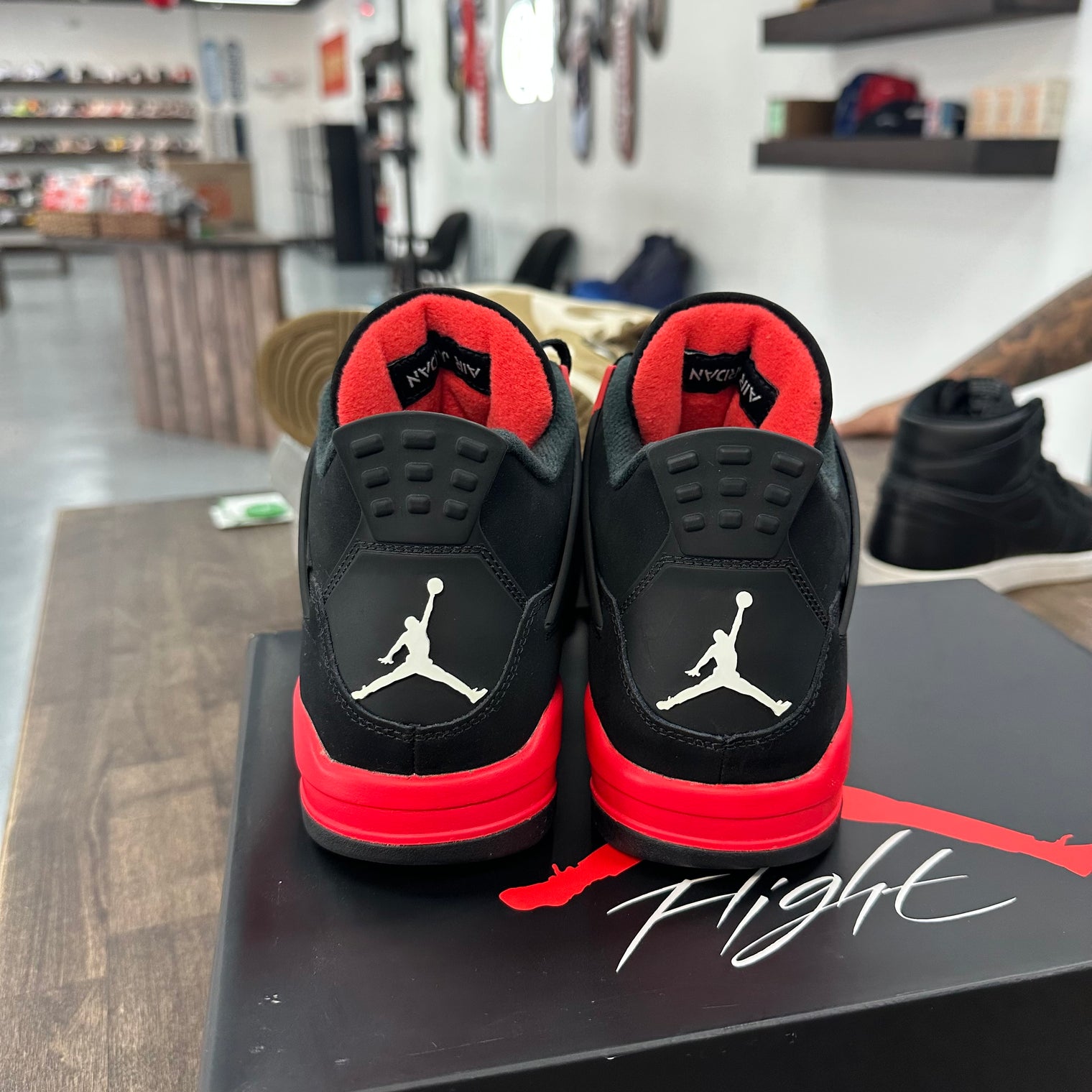 Red Thunder Jordan 4 Retro (USED)