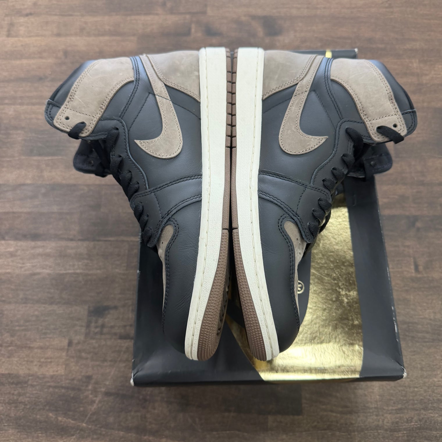 Jordan 1 Retro High OG Palomino (US 10) (USED)