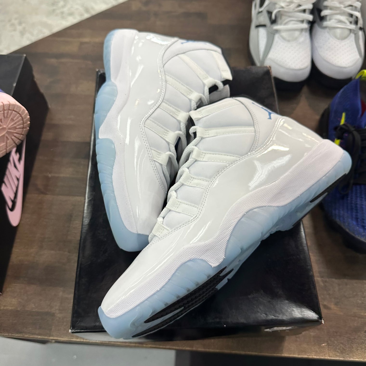 Legend Blue Jordan 11 2024 (Lightly Worn)