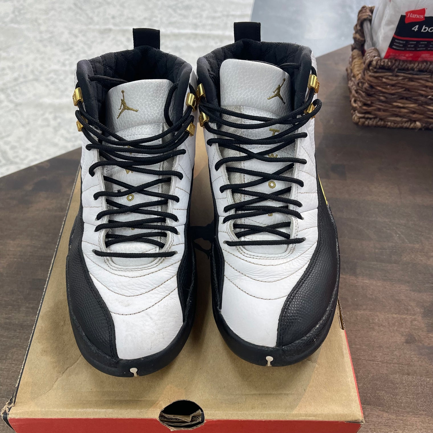 Royalty Taxi Jordan 12 (USED)