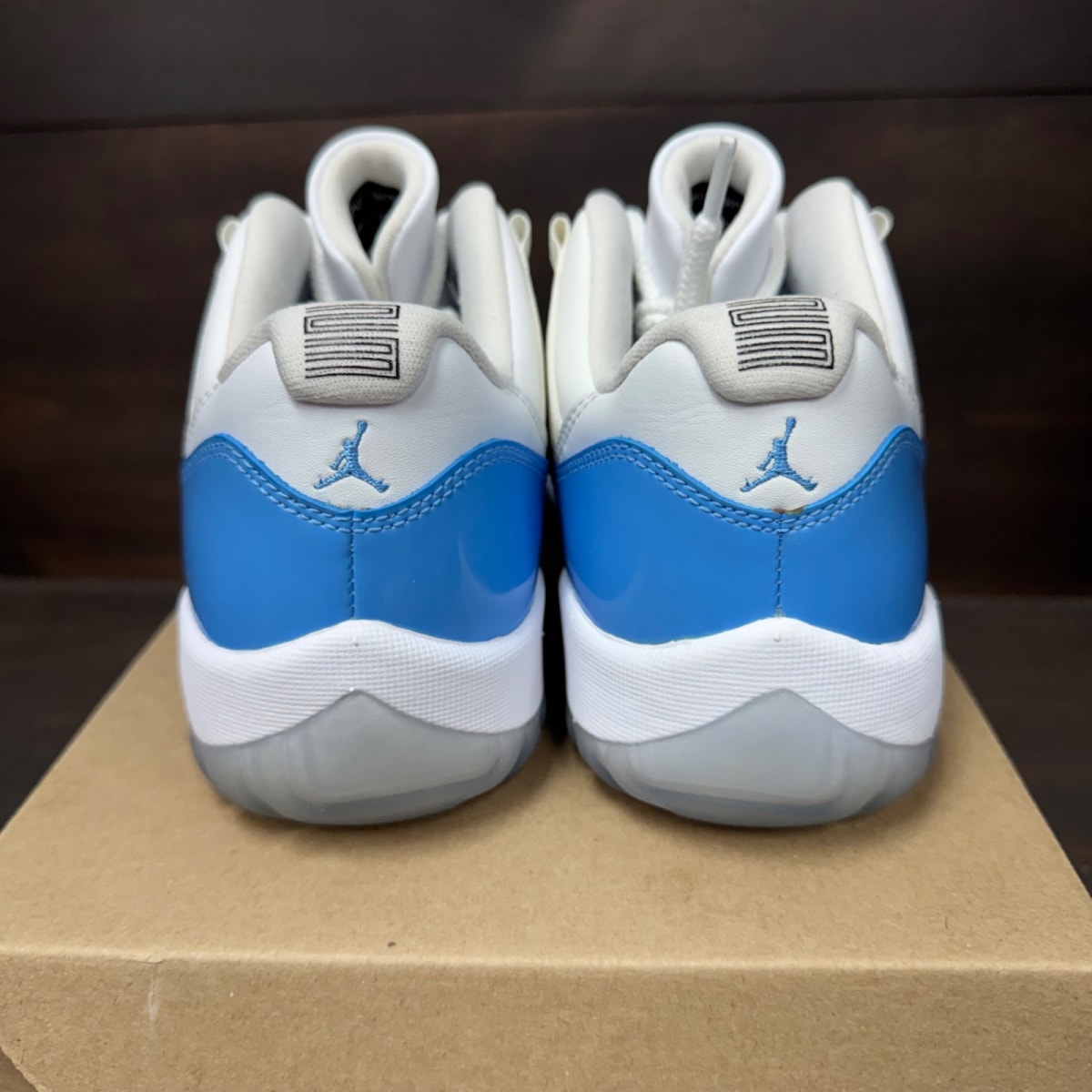 Jordan 11 Retro Low University Blue (2017) Size 9.5 (Pre-Owned) - Image 5