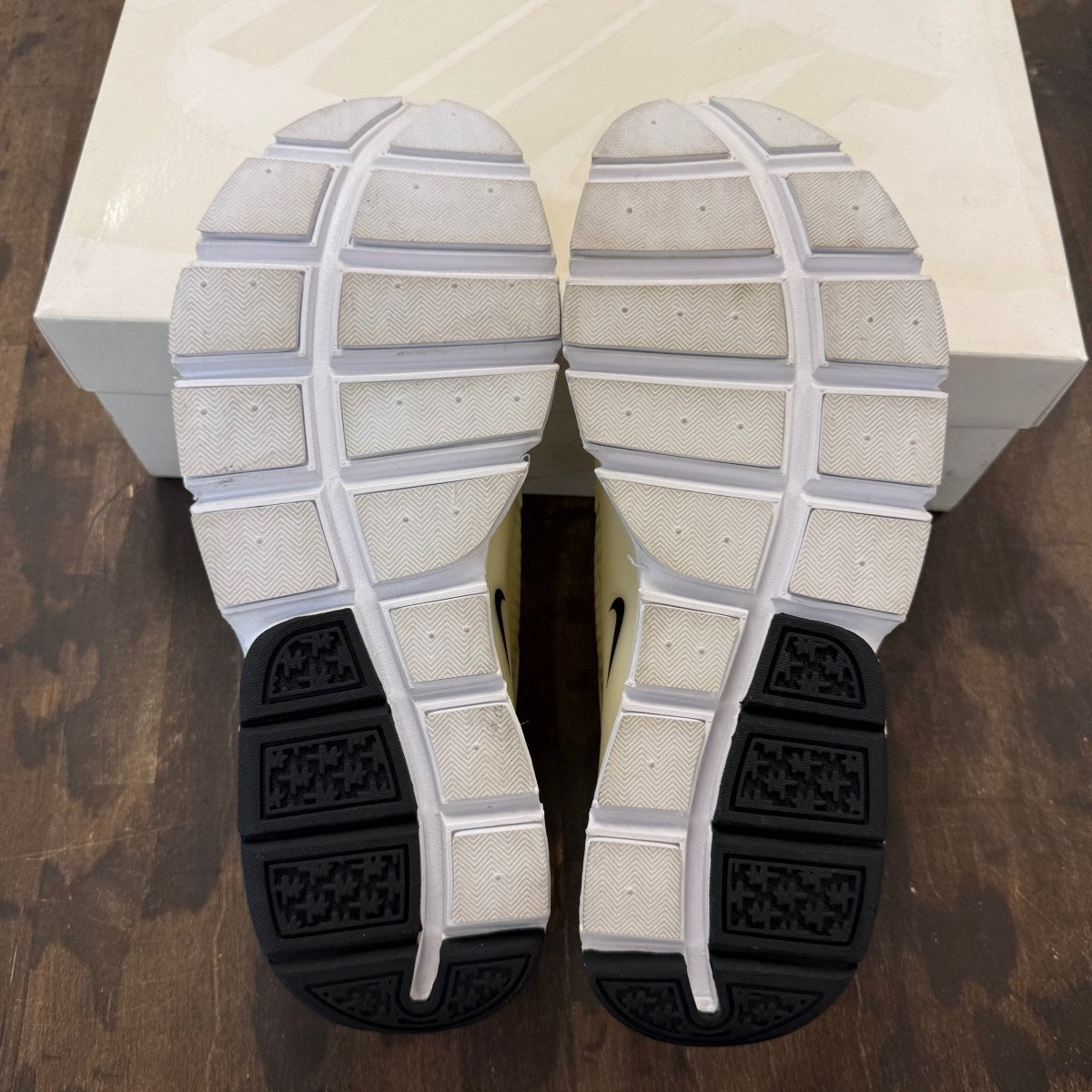 Nike Sock Dart Independence Day White Size 11 (Pre-Owned) - Image 5