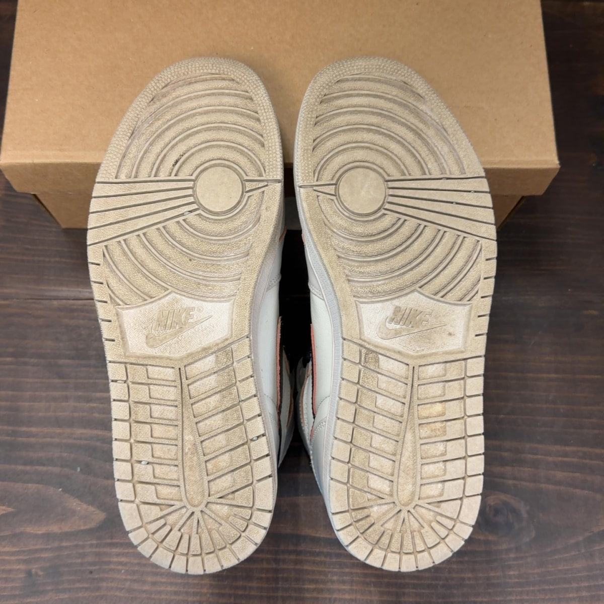 Jordan 1 Retro High OG Defiant SB NYC to Paris Size 10 (Pre-Owned) - Image 6