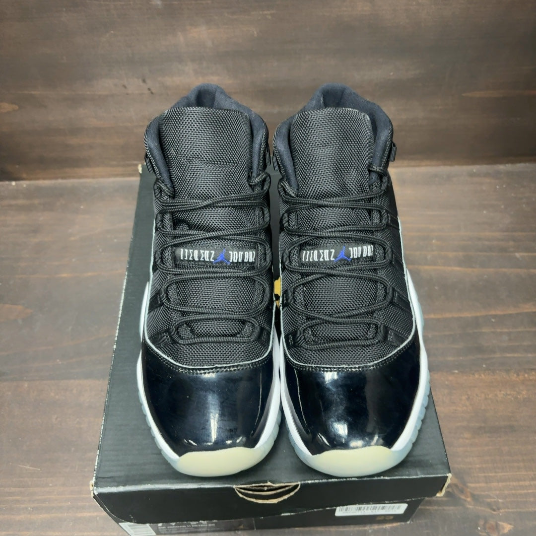 Jordan 11 Retro Space Jam (2016) (GS) - Image 3