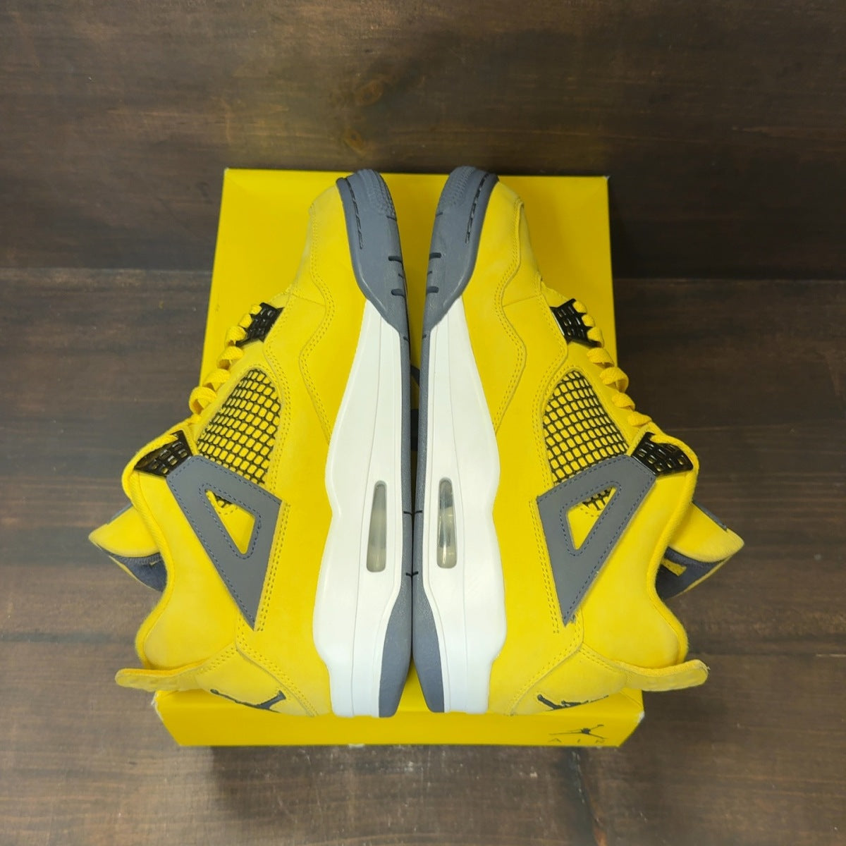 Jordan 4 Retro Lightning (2021) - Image 5