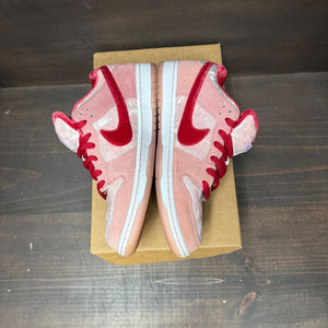 Nike SB Dunk Low StrangeLove Skateboards Size 10 (Pre-Owned) - side