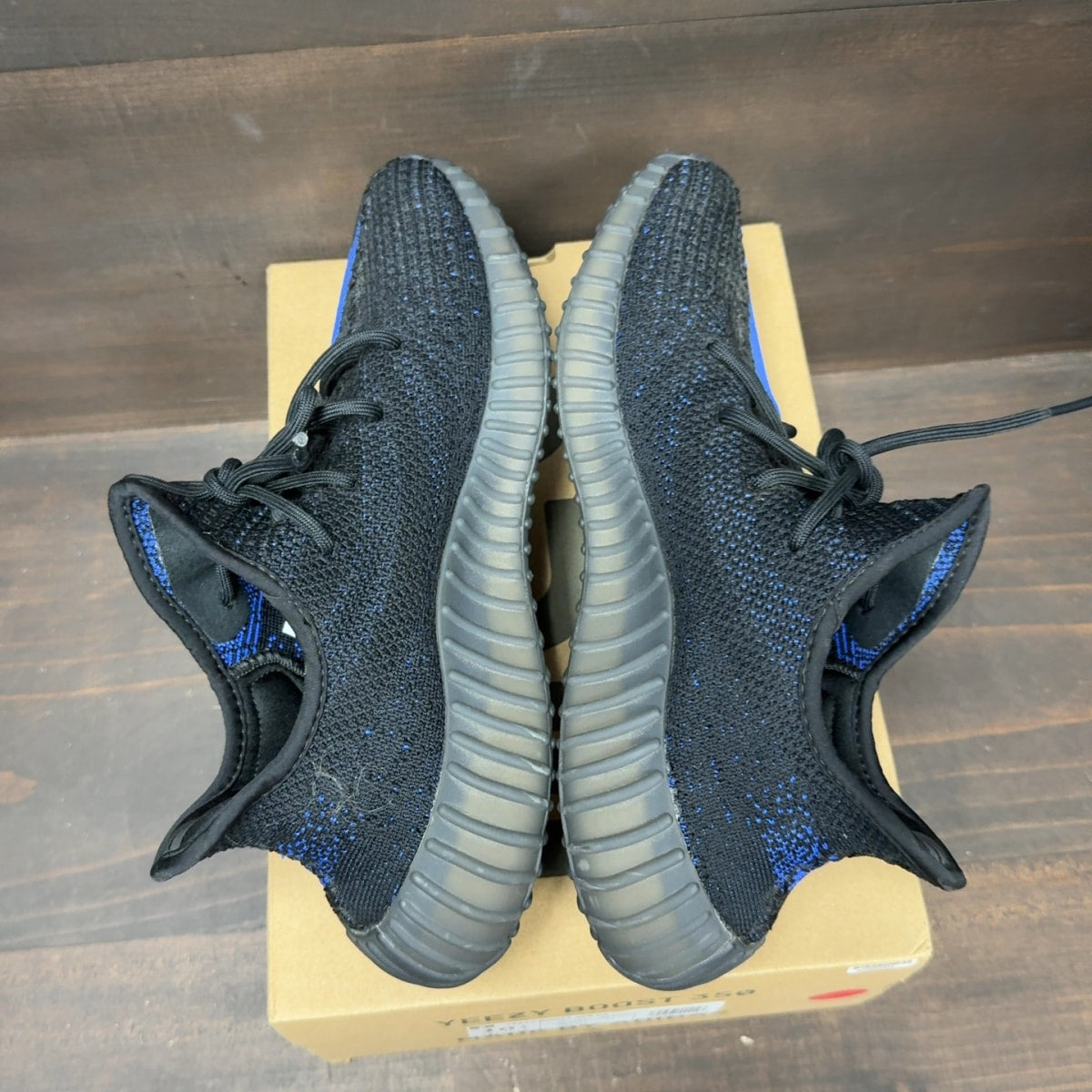 adidas Yeezy Boost 350 V2 Dazzling Blue - Image 6