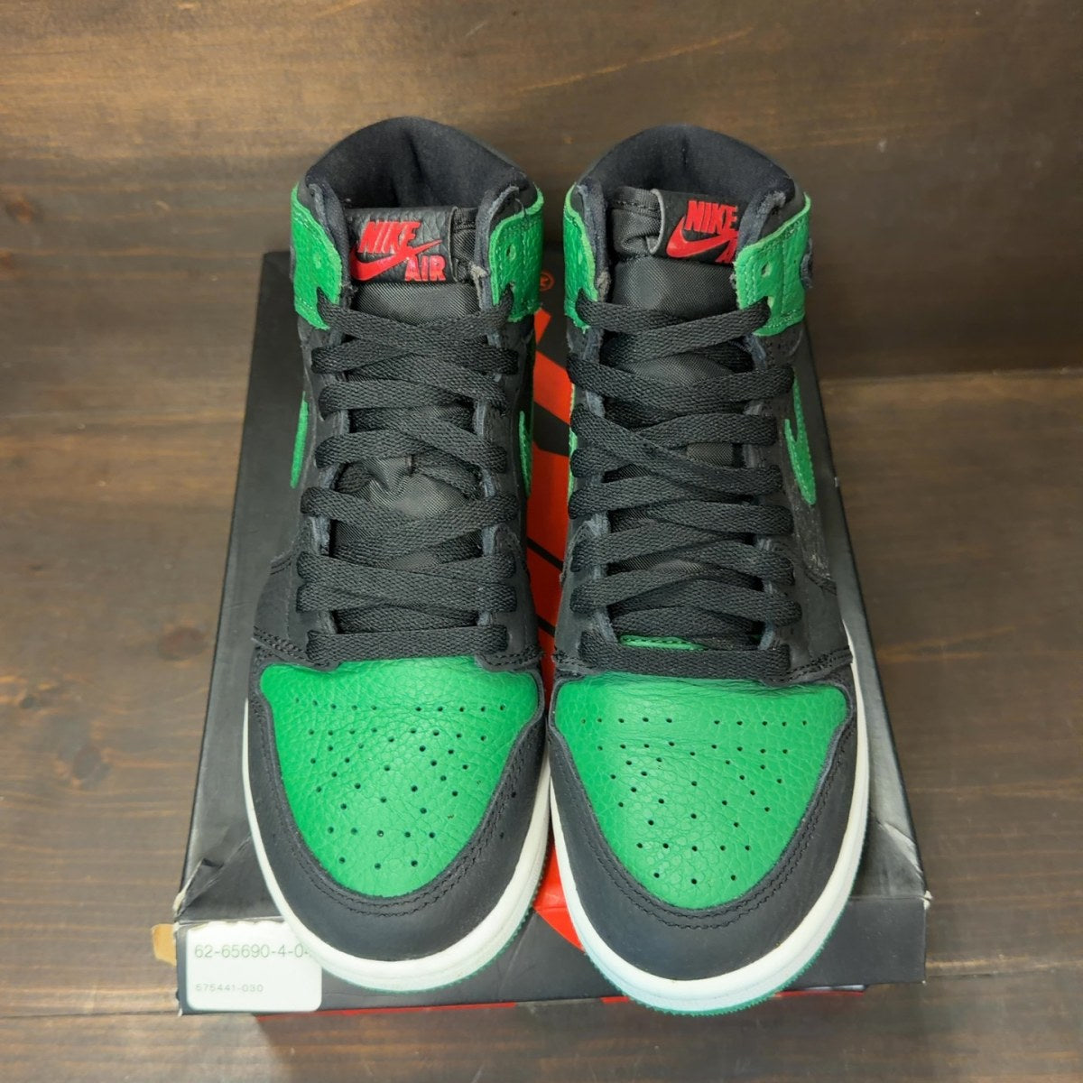 Jordan 1 Retro High Pine Green Black (GS) Size 5Y (Pre-Owned) - tag