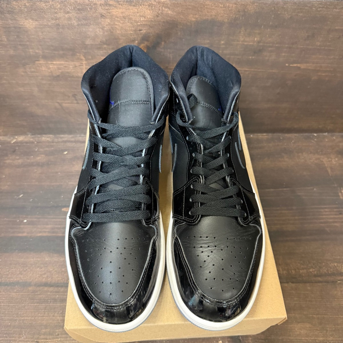 Jordan 1 Mid SE Space Jam Size 10.5 (Pre-Owned) - Image 3