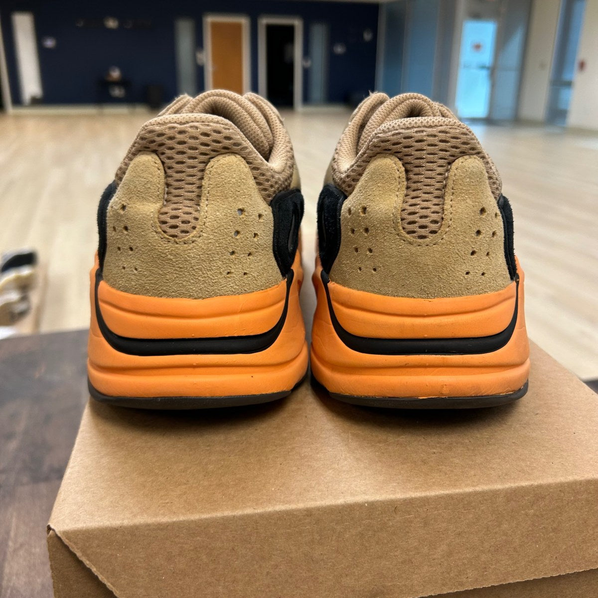 adidas Yeezy Boost 700 Enflame Amber Size 10 (Pre-Owned) - Image 4