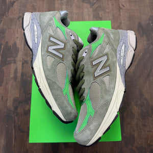 New Balance 990v3 MiUSA Patta Keep Your Family Close - Image 1
