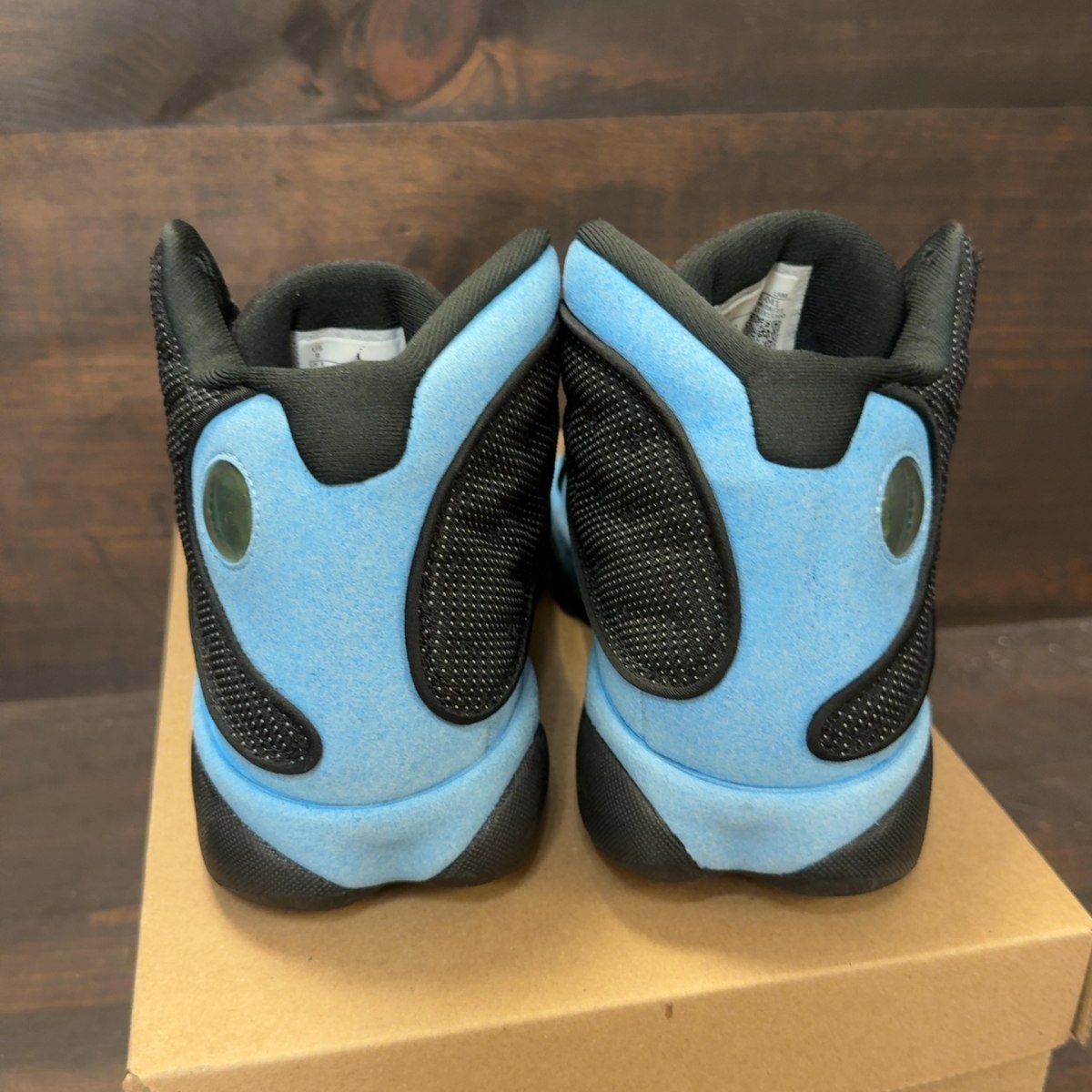 Jordan 13 Retro Black University Blue Size 9 (Pre-Owned) - Image 5