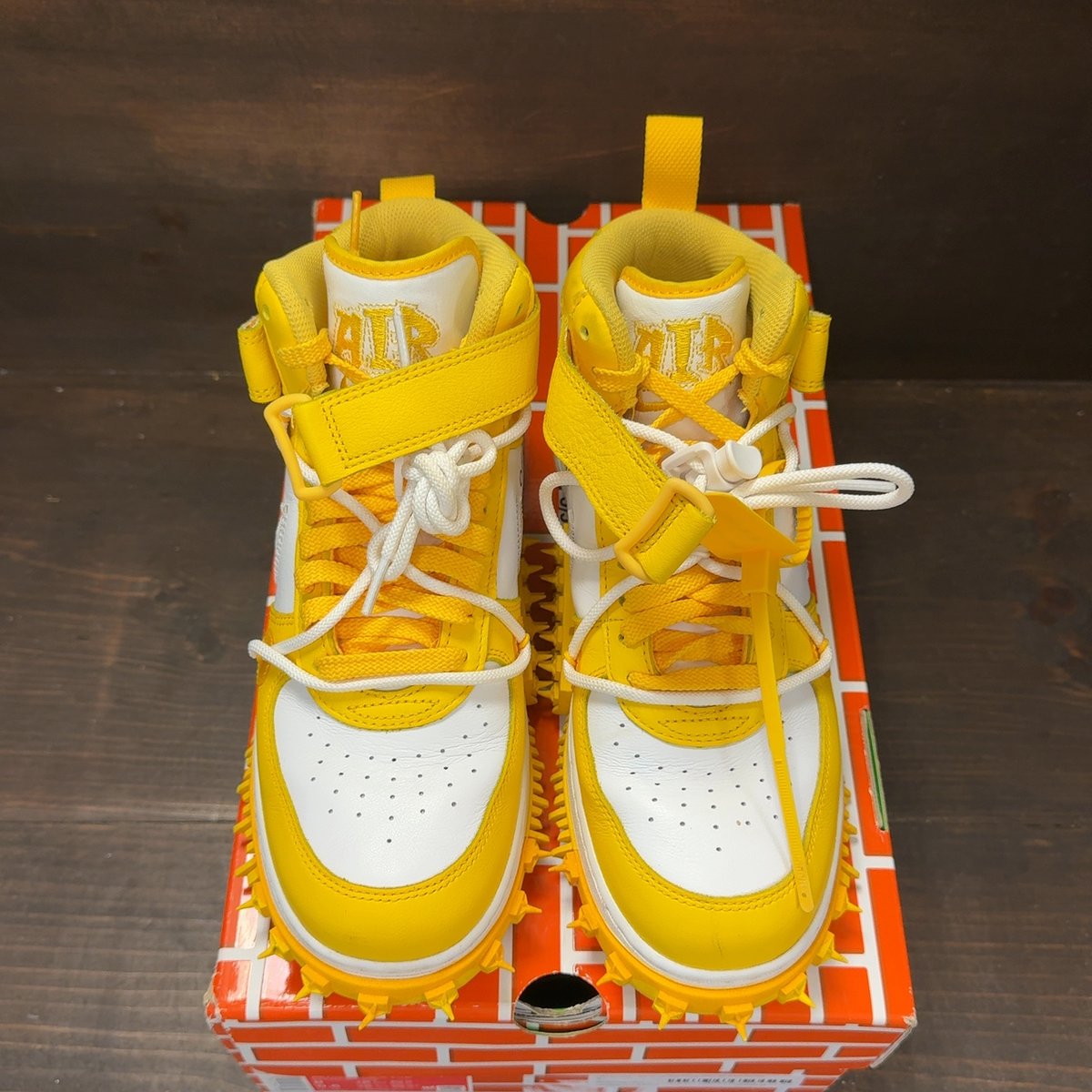 Nike Air Force 1 Mid SP Off-White Varsity Maize Size 8 (Pre-Owned) - tag