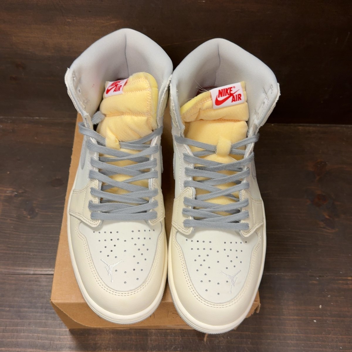 Jordan 1 Retro High OG Sail University Red Size 11.5 (Pre-Owned) - tag
