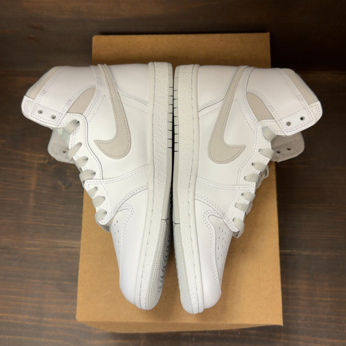 Jordan 1 Retro High '85 Neutral Grey Size 7 - Image 4