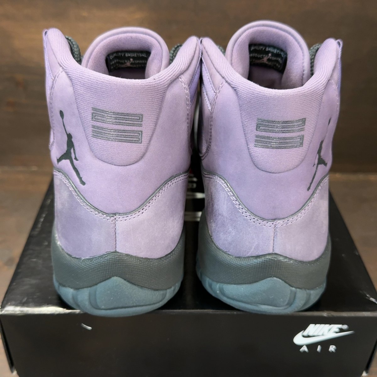 Jordan 11 Retro Mojave Size 9 (Pre-Owned) - aux