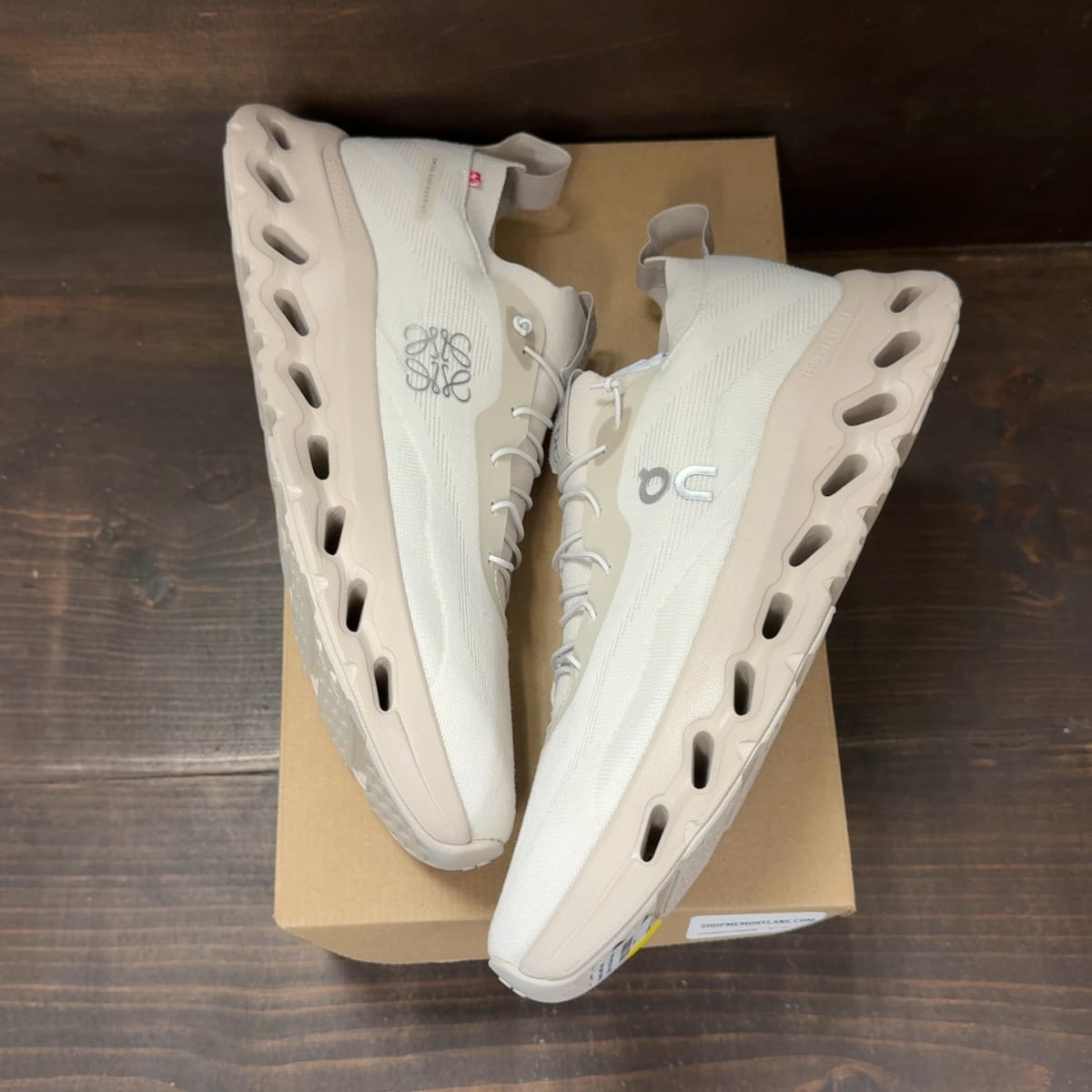 On Running Cloudtilt Loewe Sand Size 12 (Pre-Owned) - back