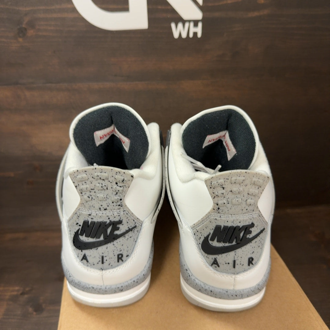 Jordan 4 Retro White Cement (2025) Size 8.5 (Pre-Owned) - Image 4